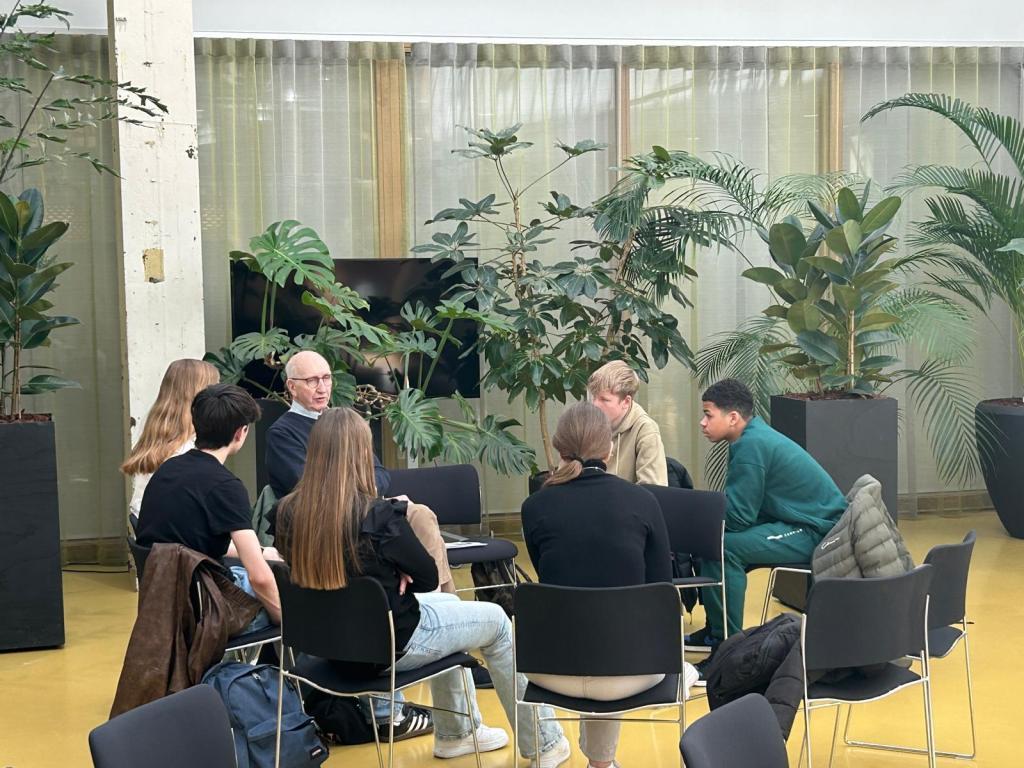 Leerlingen Liemers College duiken in WO2 geschiedenis van de Liemers