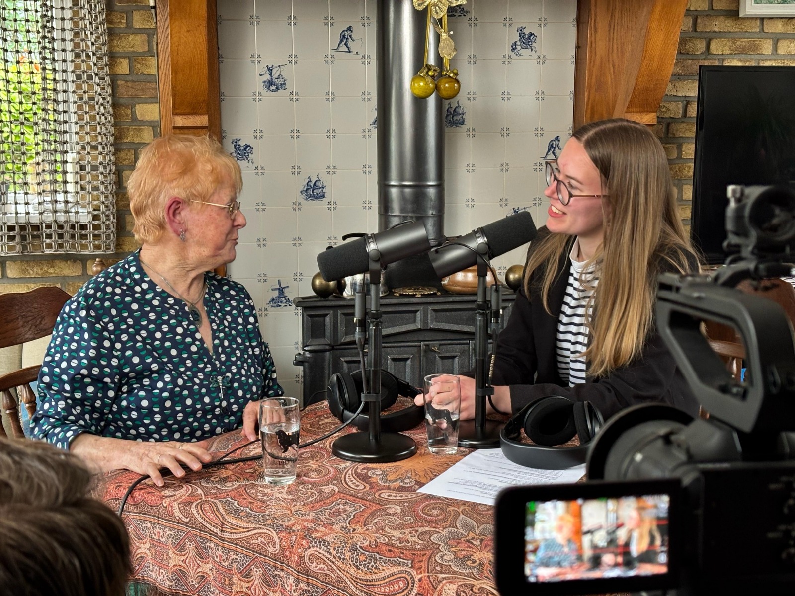 Anna van Velzen in gesprek met Anny Dijks-van Wolven