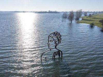 kunstwerk Romeinse baadster bij de Bijland in Herwen