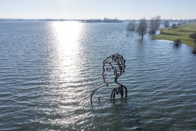 kunstwerk Romeinse baadster bij de Bijland in Herwen