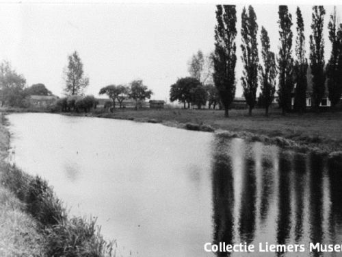 Waterplas De Laak te Azewijn